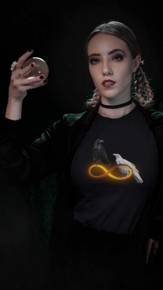 T-shirt: Infinite White And Black