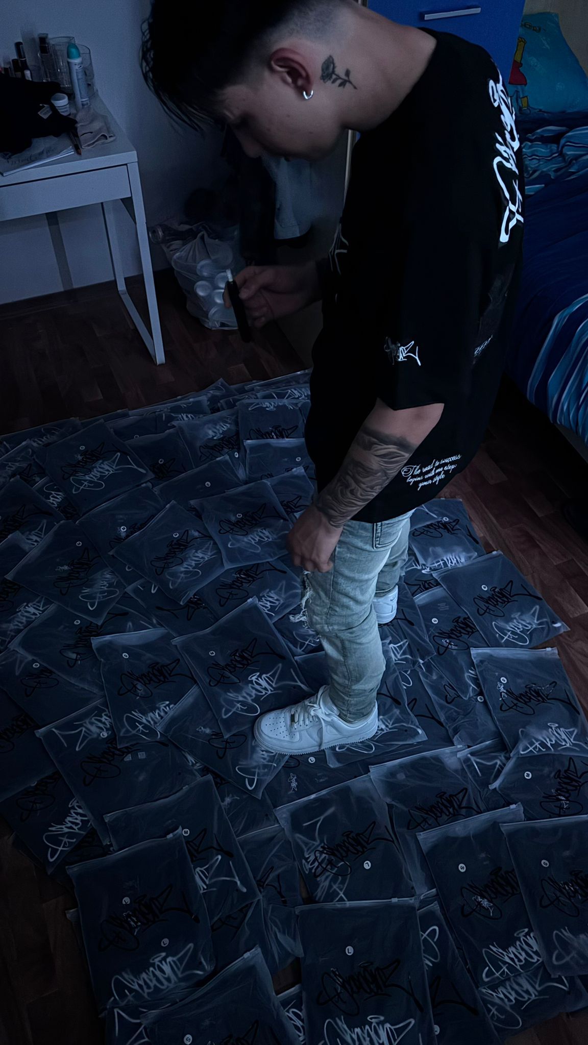 T-shirt "Essenz "F*CK" – Edizione Limitata